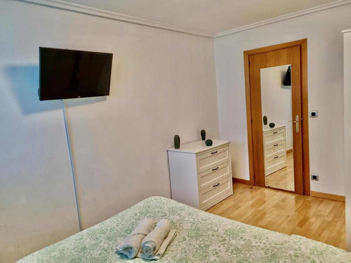 Apartamento Daniel Zaragoza Bagian luar foto